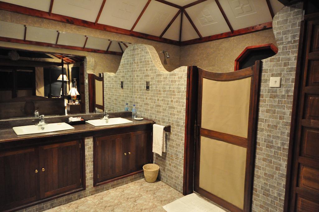 Kaiti Elephant Rock Luxury Camp Tarangire חדר תמונה